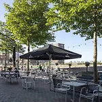 Rieteiland 4*